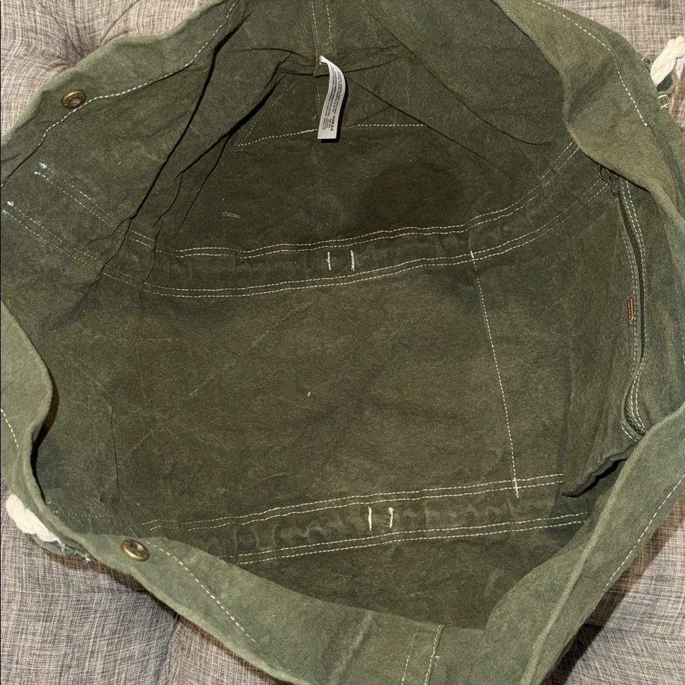 Free People Been There Badge Green Oversized Large Weekender Travel Tote - Picture 16 of 17